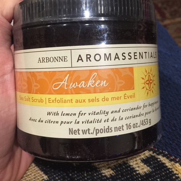 Arbonne awaken- sea salt scrub