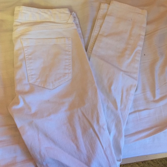 White distressed skinny jeans - Picture 1 of 2
