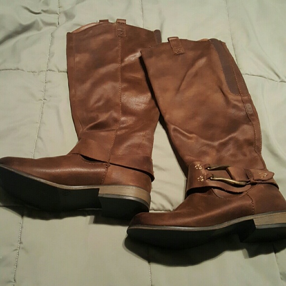 Womens size 9 boots