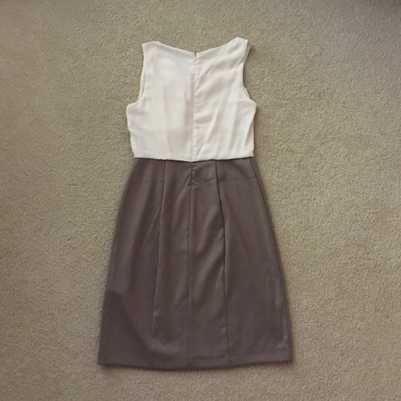 🌟3/$20🌟 F21 Colorblock Fitted Dress - Picture 3 of 4