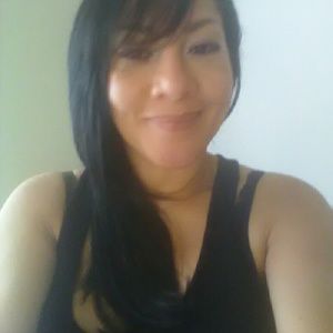 Meet your Posher, Quisquella