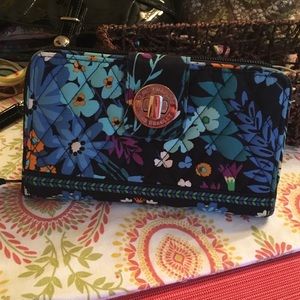 Midnight Blues Vera Bradley Turnlock Wallet
