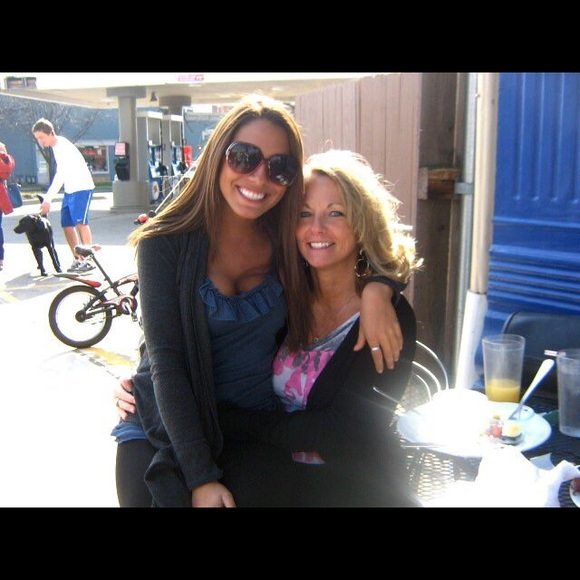 Meet your posher - Picture 4 of 4