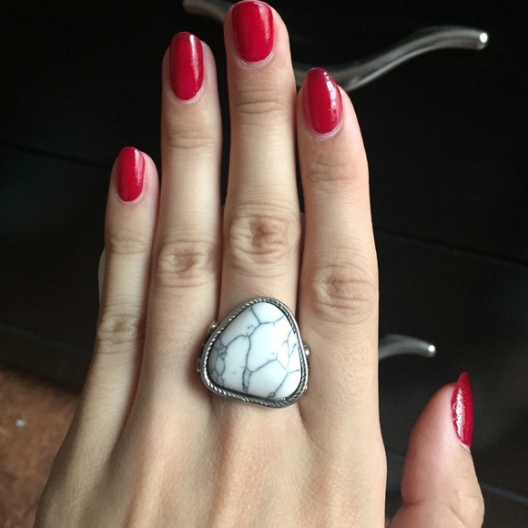 🔴 SOLD 🔴 Two ALDO Rings - Picture 4 of 4