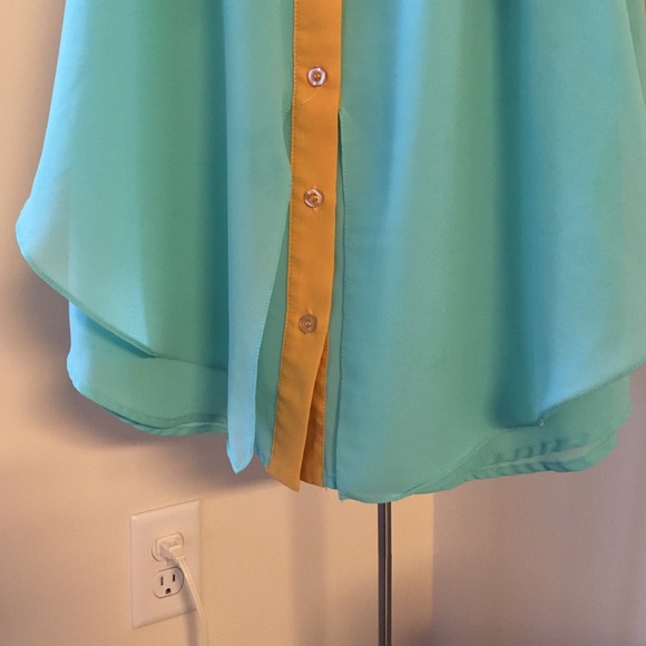 AKIRA Layered chiffon top - Picture 2 of 3