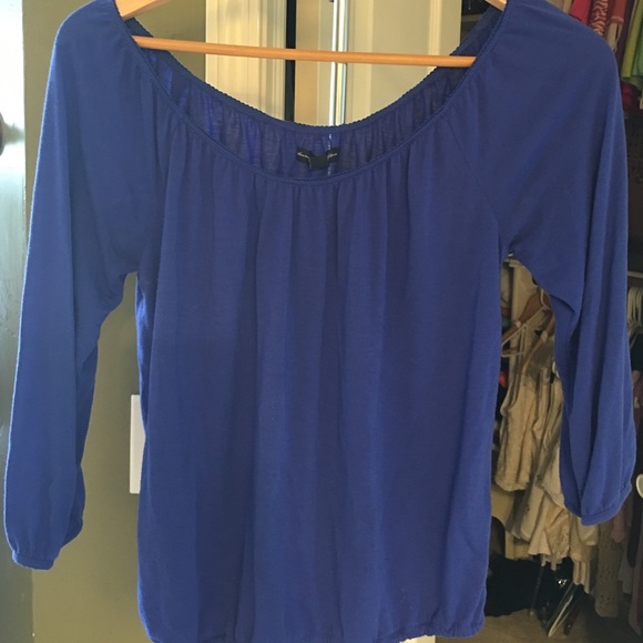 American Eagle Outfitters Tops - Sexy off the shoulder beautiful blue blouse