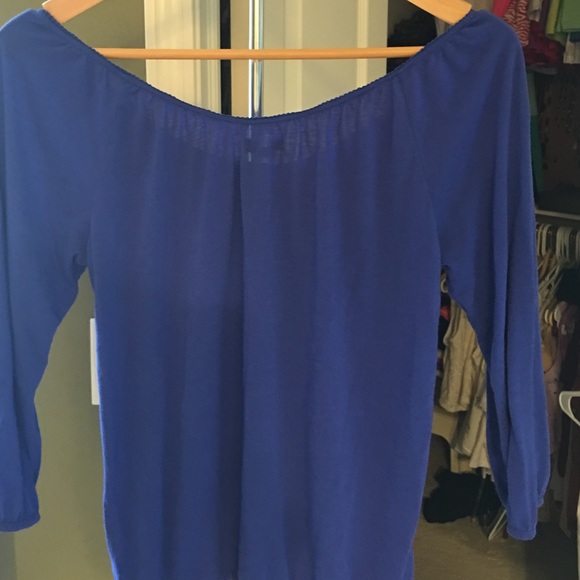 Sexy off the shoulder beautiful blue blouse - Picture 2 of 4