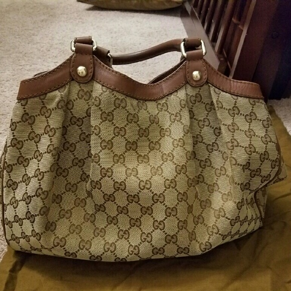 Gucci canvas hobo bag