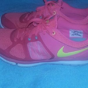 "SALE TODAY ONLY" Orange Nike FLEX