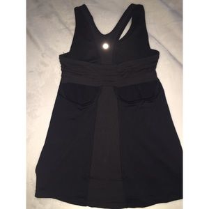 Lululemon black tank size 6