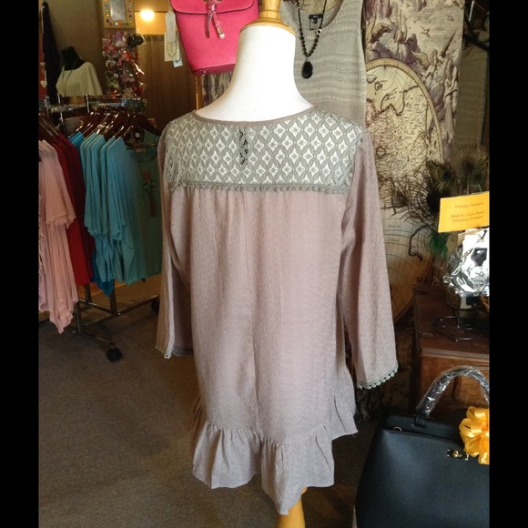 Taupe Boho Top-5⭐️Rated 📍SALE PRICE📍 - Picture 3 of 4
