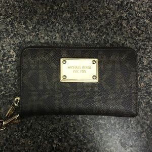 Michael Kors Wristlet