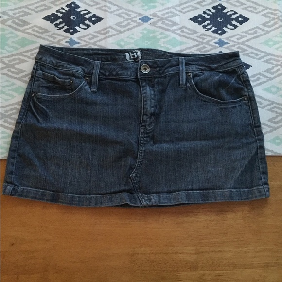 NWOT Bullhead Denim / Jean Skirt -Size 13