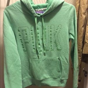 Green vs hoodie