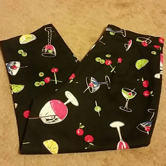 Adorable Black Capris