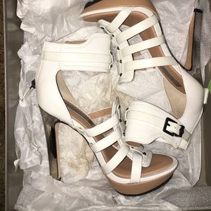 BCBG MAXAZRIA  MA-RANA HEELS