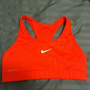 Nike pro dri-fit sports bra
