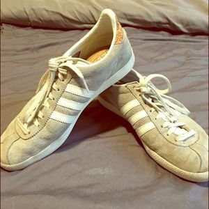 WOMENS Adidas Gazelle OG in Grey Suede