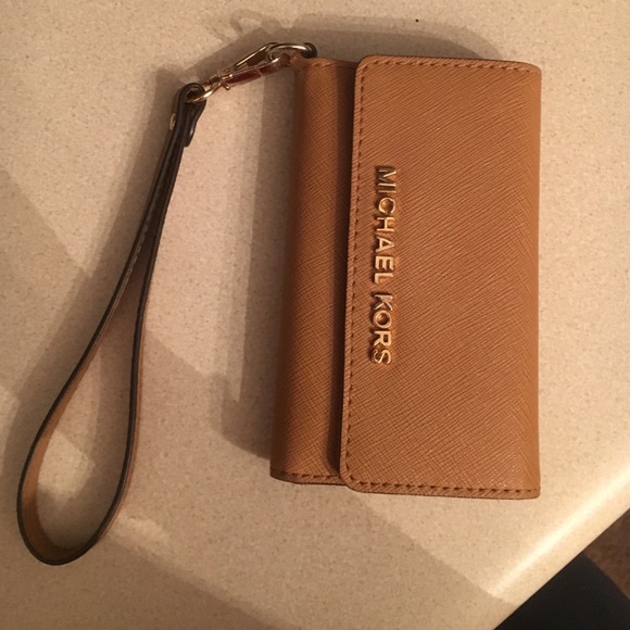 Michael Kors wristlet