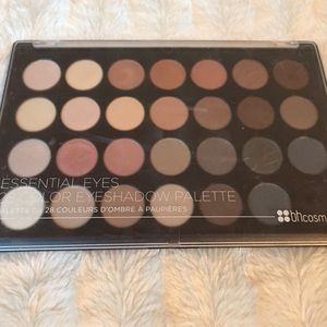 SOLD ON MERC Bh cosmetics essential eyes