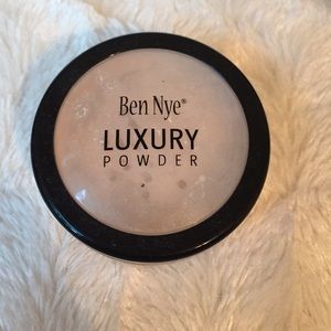 SOLD ON MERC Ben bye luxury powder