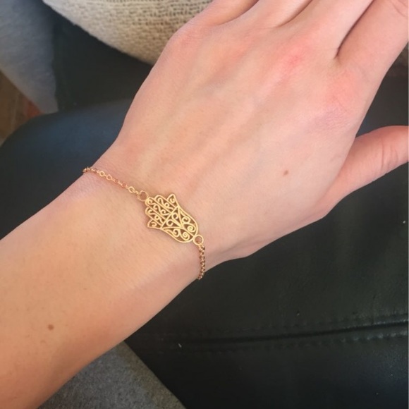 💟Simple Gold Hand Bracelet💟 - Picture 2 of 3