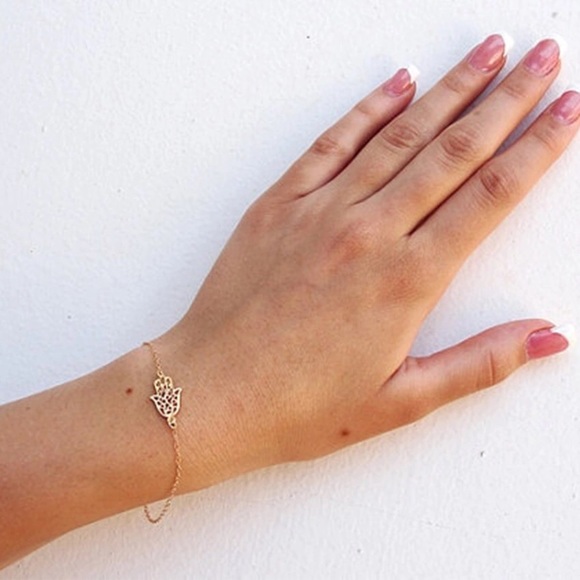 💟Simple Gold Hand Bracelet💟 - Picture 3 of 3