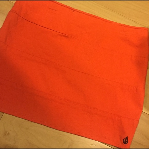 Volcom mini skirt