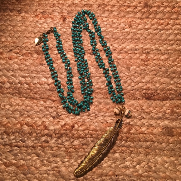 36" Feather Necklace New! - Picture 3 of 3