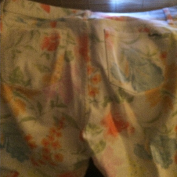 Pants by Ralph Laureen - Picture 3 of 3