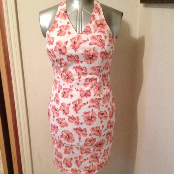 Merona Dresses & Skirts - Cute Halter Sundress