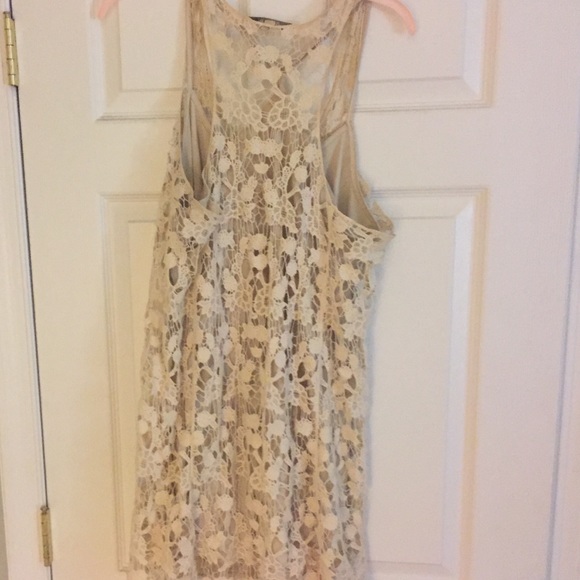 Lauren Conrad lace dress size L - Picture 3 of 3