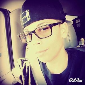 Meet your Posher, Shay