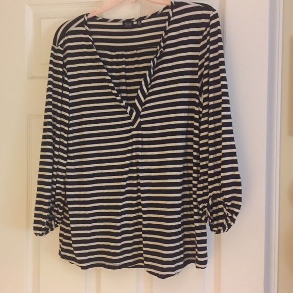 light weight summer striped navy shirt