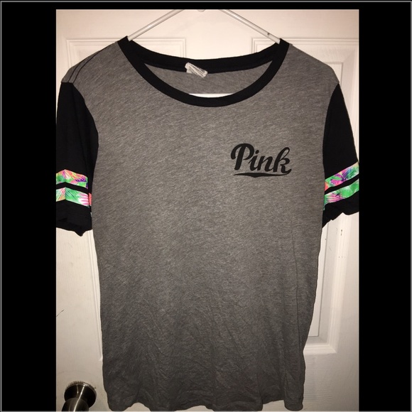 Vs Pink short sleeve tee
