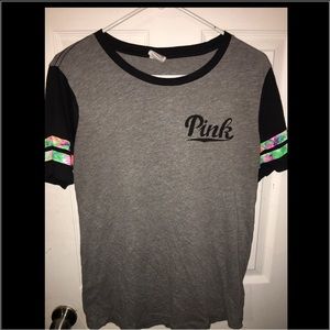 Vs Pink short sleeve tee