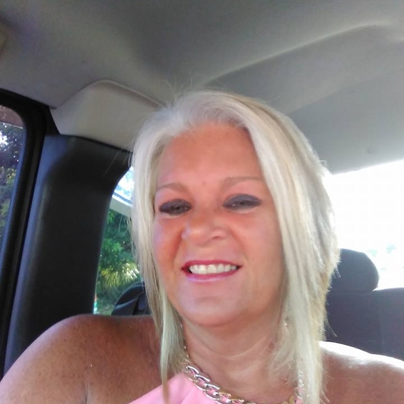 Meet your Posher, Tracy - Picture 1 of 1