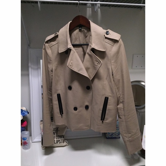 Ann Taylor Jackets & Blazers - Ann Taylor cropped trench coat size 12