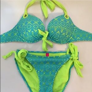 Crotchet VS bikini set 34C/small