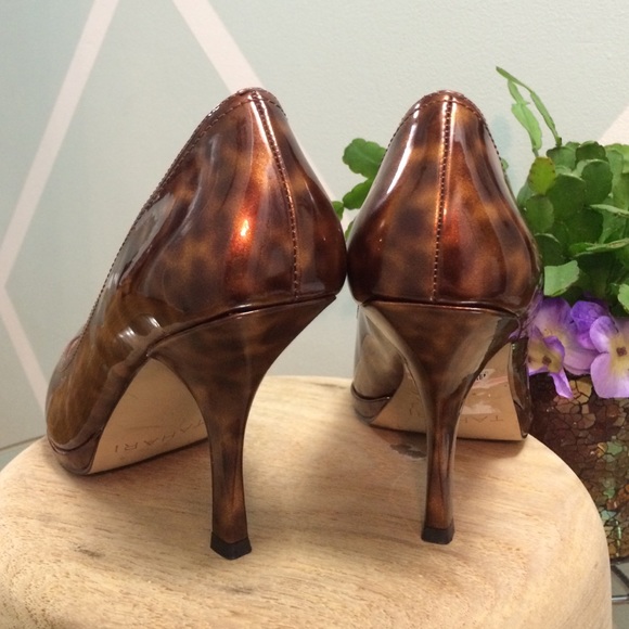 Tahari Copper Leopard Heels - NWT - Picture 3 of 4