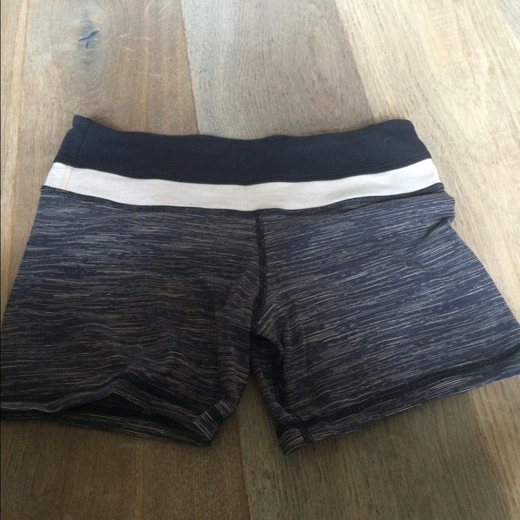 Tri-colored spandex Lululemon