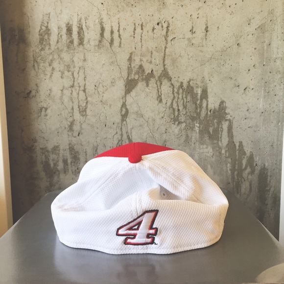 - budweiser hat - Picture 3 of 4