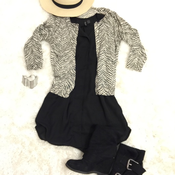 Black sleeveless tunic/zebra print cardigan
