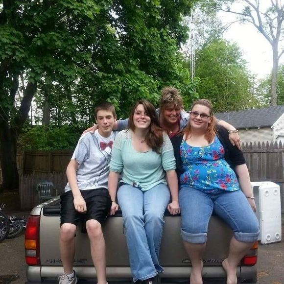 Meet your Posher, Kelly - Picture 1 of 2