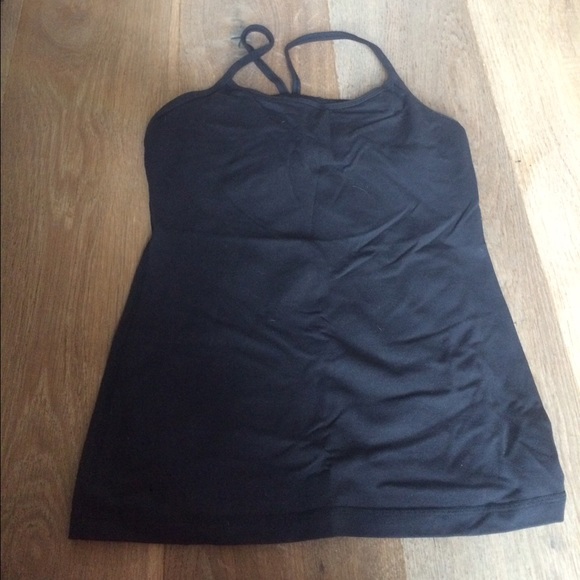 Black lululemon tank top