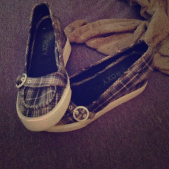 Roxy wedges