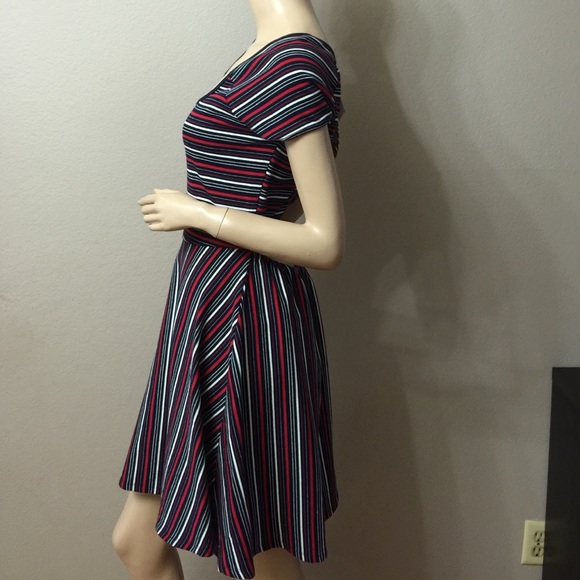 Sold đź‘—Multicolor Striped Open Back Summer Dressđź‘— - Picture 3 of 4