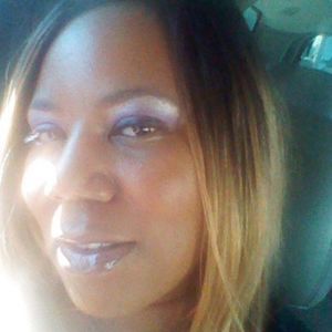 Meet your Posher, Danae