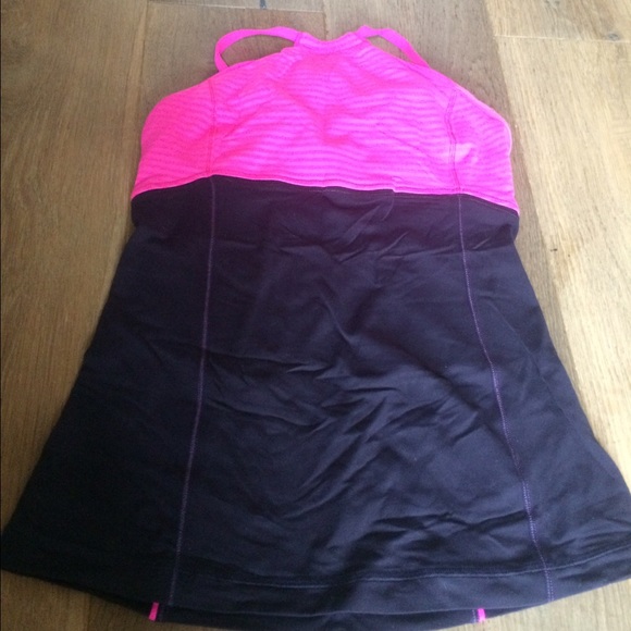 Navy blue and pink lululemon tank