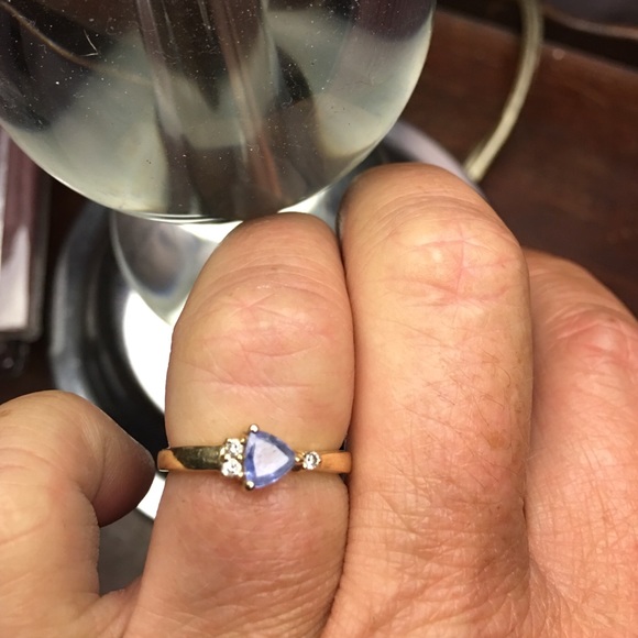 14k genuine gold & genuine tanzanite& diamond ring